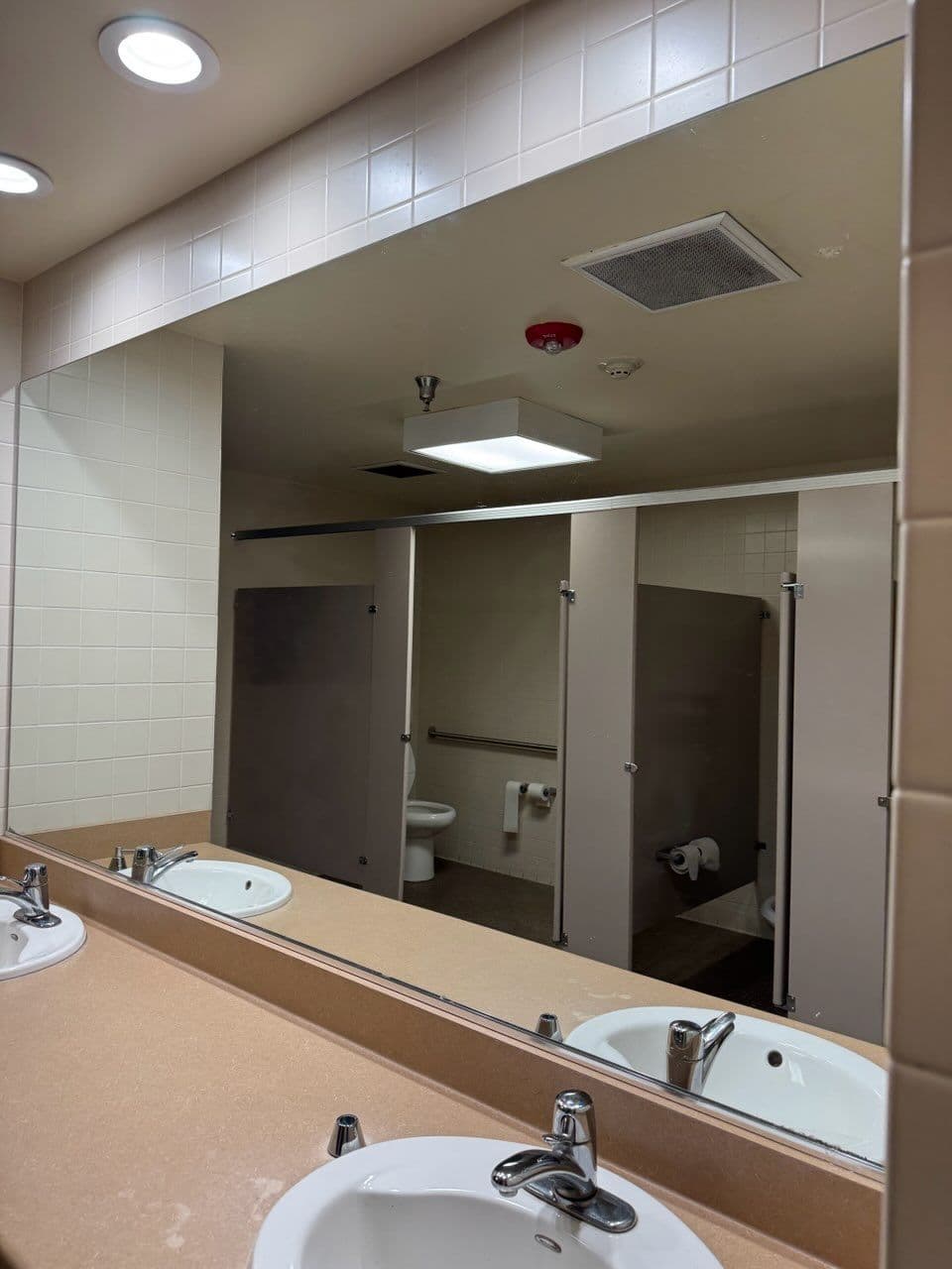 Gallery photos for Elevate Student Spaces with Expert School Cleaning: Image #3