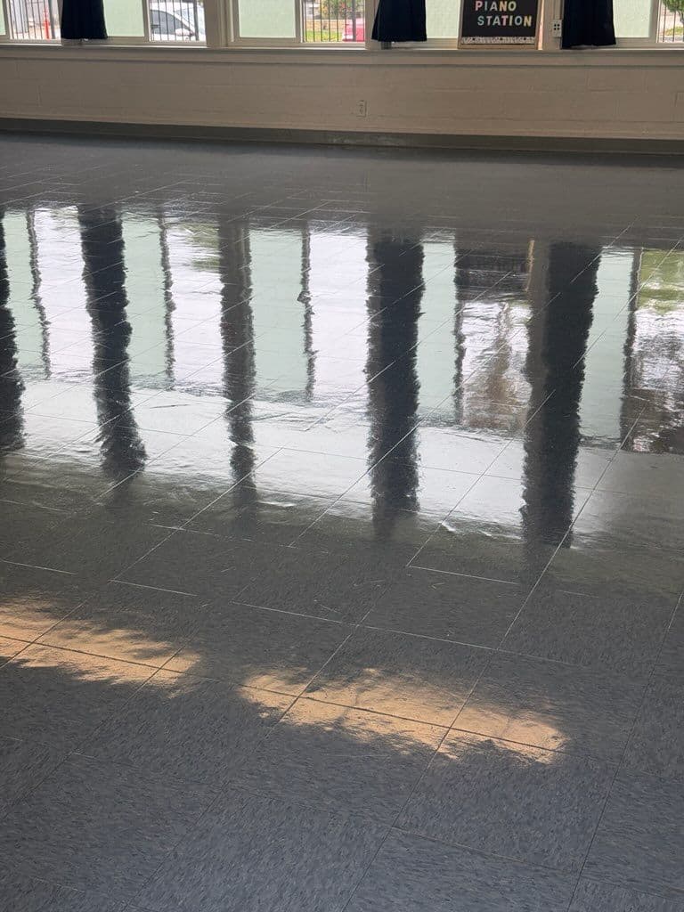 Gallery photos for Stunning Floor Revival with Loyal Maintenance: Image #3